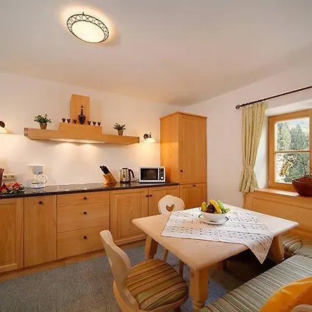 Berg-weiler-obereggerhof مزرعة للإقامة سكين