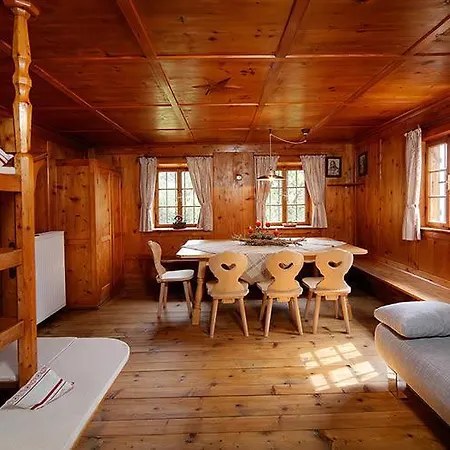 Farm stay Berg-weiler-obereggerhof Schenna