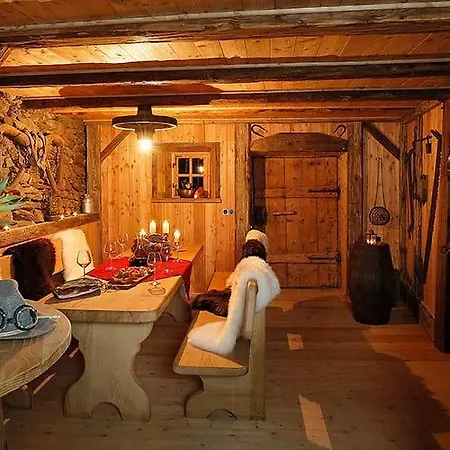 Farm stay Berg-weiler-obereggerhof Schenna